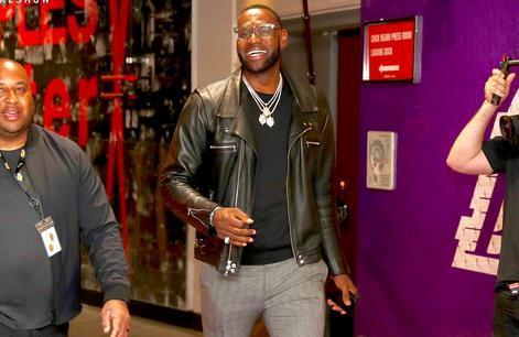 齐沃：要振作和学习，足球和生活总会有转机；伤员周日难复出（齐沃：振作并学习，足球与人生终会迎来转机；伤员周日恐难出战）