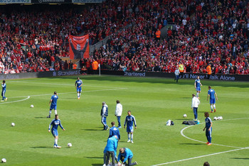 法媒：齐达内是执教法国的热门人选，但他要先解决赞助商问题（法媒：齐达内领跑法国队主帅人选，但须先处理赞助商难题）