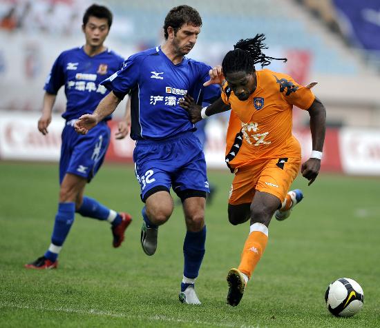 图赫尔：贝林独特的品质是能出现在9号位打进看似简单的进球（图赫尔：贝林与众不同之处在于能化身9号位打进看似简单的球）