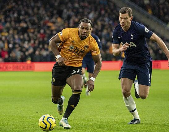 西主帅：亚马尔和卡瓦哈尔迫不及待想拥抱，放弃球员让我痛苦（西班牙主帅：亚马尔与卡瓦哈尔恨不得马上相拥，淘汰球员令我煎熬）