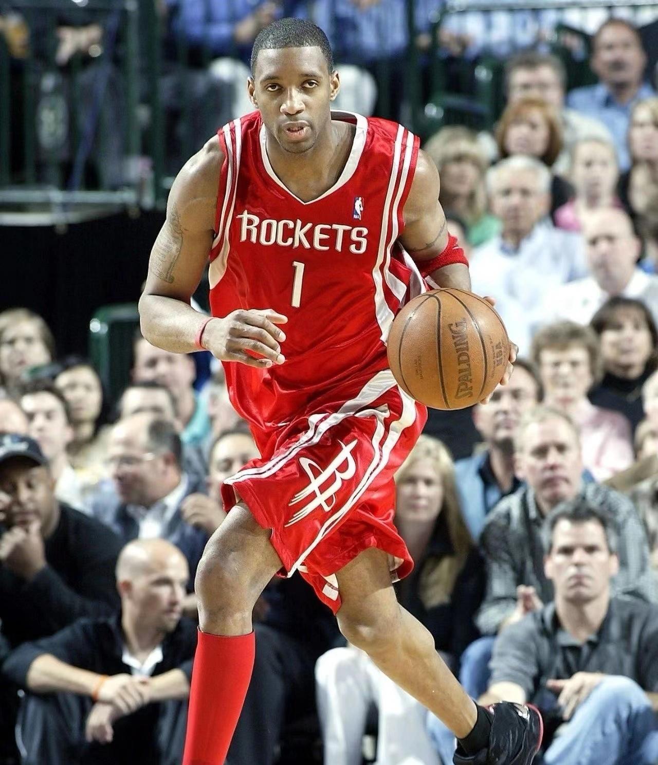 TA：齐尔克泽正处于职业生涯十字路口，未来三月对他至关重要（TA：齐尔克泽站在生涯转折点，接下来三个月或将决定他的前途）