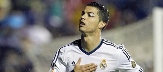 诺伊尔：孔帕尼有很多值得称道的优点；我现在只专注于俱乐部（诺伊尔称赞孔帕尼优点颇多；目前仅专注于俱乐部）