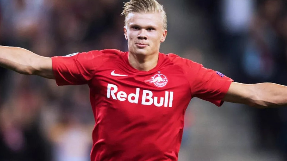 ESPN：曼联重点关注边翼卫引援，并且有7名中场目标（ESPN：曼联引援重心放在边翼卫，同时锁定7位中场人选）