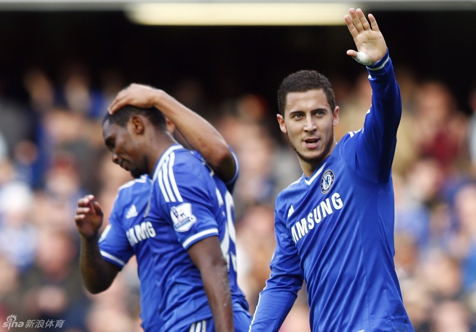 巴萨纪念梅西一队首秀22周年：传奇从这里开始（巴萨致敬梅西一线队首秀22周年：传奇自此启程）